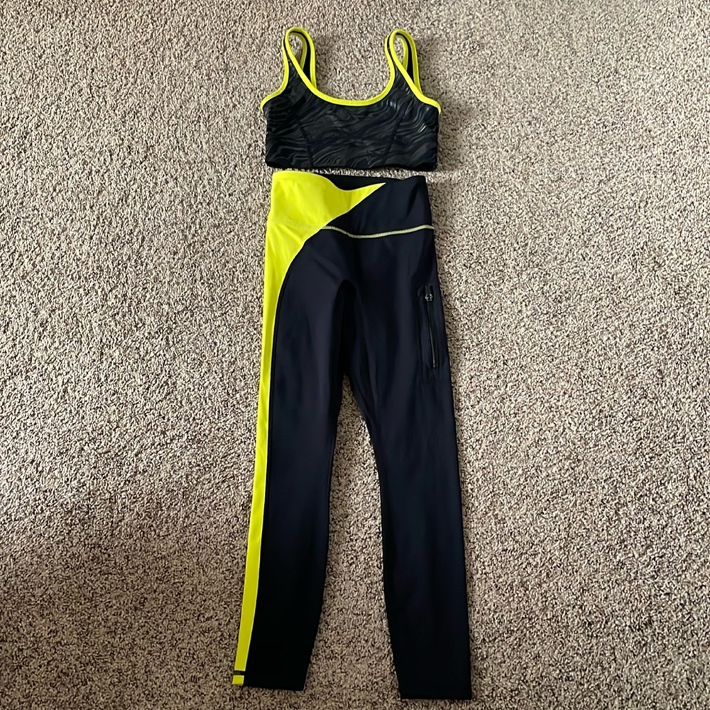 Women’s workout set
